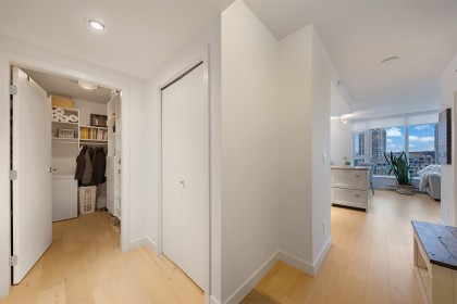 Photo 10 at 1305 - 1133 Homer Street, Yaletown, Vancouver West