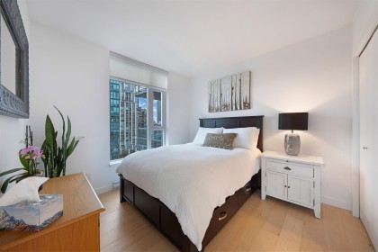 Photo 14 at 1305 - 1133 Homer Street, Yaletown, Vancouver West