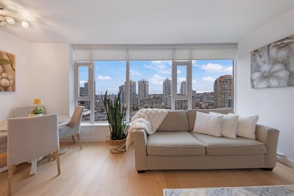 Photo 8 at 1305 - 1133 Homer Street, Yaletown, Vancouver West