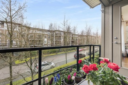 Photo 6 at 202 - 6268 Eagles Drive, University VW, Vancouver West