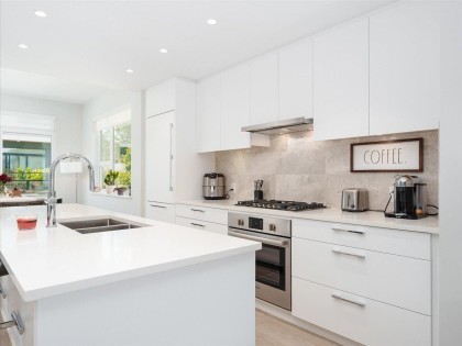 Photo 5 at 13 - 2728 Acadia Road, University VW, Vancouver West