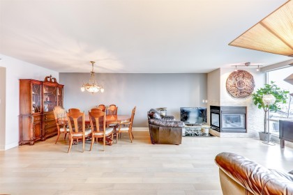 Photo 6 at 402 - 590 Nicola Street, Coal Harbour, Vancouver West