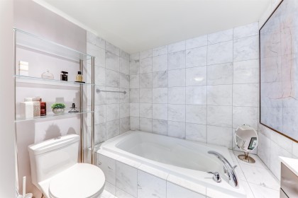 Photo 22 at 402 - 590 Nicola Street, Coal Harbour, Vancouver West