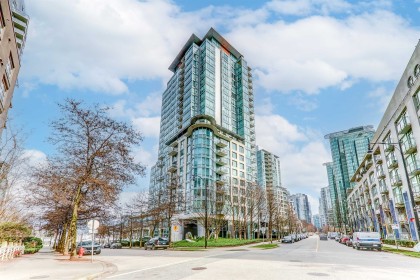 Photo 1 at 402 - 590 Nicola Street, Coal Harbour, Vancouver West