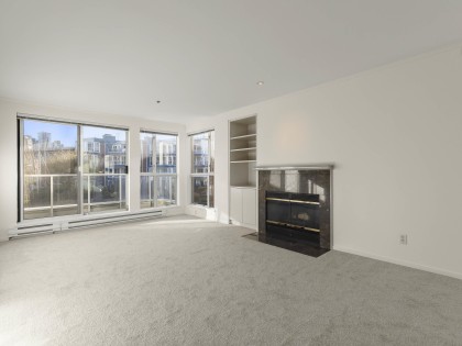 Photo 2 at 202 - 1551 Mariner Walk, False Creek, Vancouver West