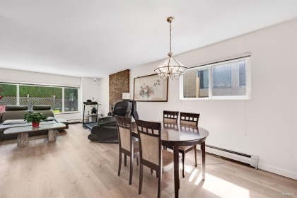 Photo 2 at 8607 Selkirk Street, Marpole, Vancouver West