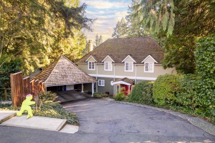 Photo 32 at 526 Newdale Place, Cedardale, West Vancouver