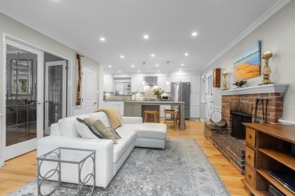 Photo 9 at 526 Newdale Place, Cedardale, West Vancouver