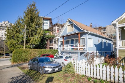 Photo 2 at 164 E 10th Street, Central Lonsdale, North Vancouver