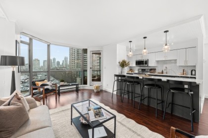 Photo 4 at 501 - 888 Hamilton Street, Downtown VW, Vancouver West