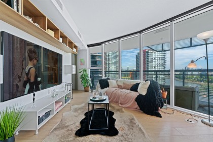 Photo 7 at 1284 - 87 Nelson Street, Yaletown, Vancouver West