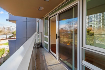 Photo 10 at 306 - 980 Cooperage Way, Yaletown, Vancouver West