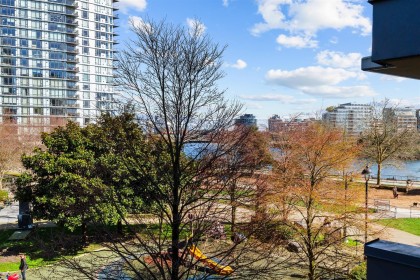 Photo 11 at 306 - 980 Cooperage Way, Yaletown, Vancouver West