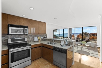 Photo 10 at 503 - 1995 Beach Avenue, West End VW, Vancouver West