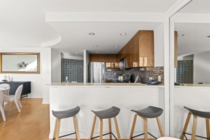 Photo 11 at 503 - 1995 Beach Avenue, West End VW, Vancouver West