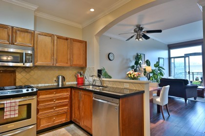 Photo 2 at 407 - 2175 Salal Drive, Kitsilano, Vancouver West