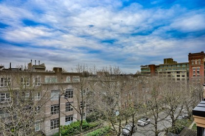 Photo 16 at 407 - 2175 Salal Drive, Kitsilano, Vancouver West