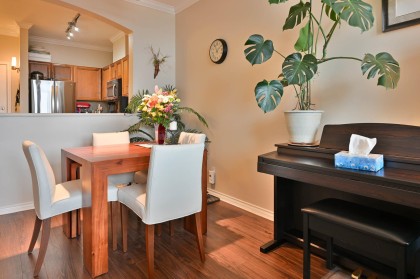 Photo 7 at 407 - 2175 Salal Drive, Kitsilano, Vancouver West