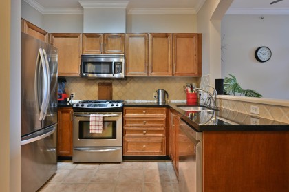 Photo 4 at 407 - 2175 Salal Drive, Kitsilano, Vancouver West