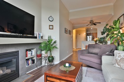 Photo 8 at 407 - 2175 Salal Drive, Kitsilano, Vancouver West
