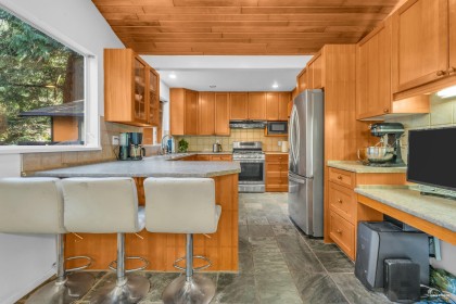 Photo 10 at 5325 Marine Drive, Caulfeild, West Vancouver