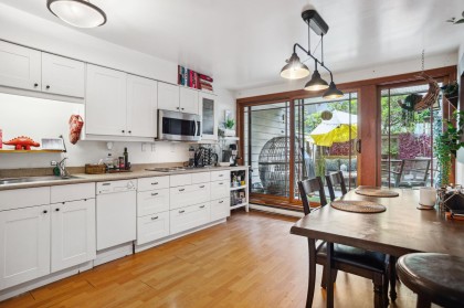 Photo 6 at 784 Millbank, False Creek, Vancouver West