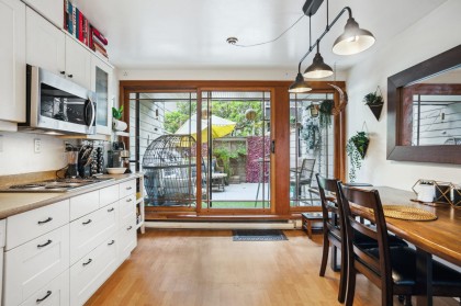 Photo 8 at 784 Millbank, False Creek, Vancouver West