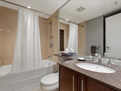 Photo 16 at 101 - 550 Pacific Street, Yaletown, Vancouver West