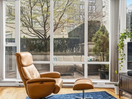 Photo 9 at 101 - 550 Pacific Street, Yaletown, Vancouver West