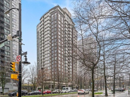 Photo 33 at 101 - 550 Pacific Street, Yaletown, Vancouver West