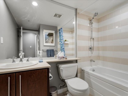 Photo 19 at 101 - 550 Pacific Street, Yaletown, Vancouver West