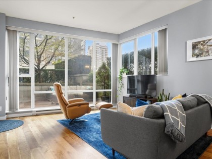 Photo 8 at 101 - 550 Pacific Street, Yaletown, Vancouver West