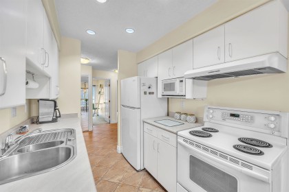 Photo 9 at 401 - 1718 Nelson Street, West End VW, Vancouver West