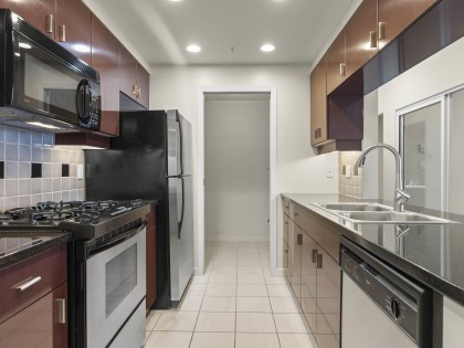 Photo 13 at 3805 - 1033 Marinaside Crescent, Yaletown, Vancouver West