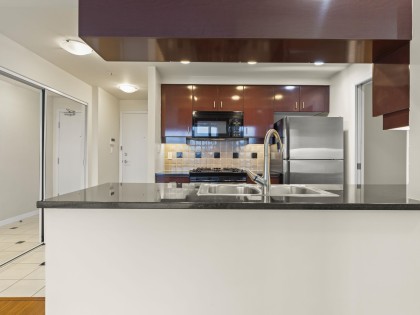 Photo 12 at 3805 - 1033 Marinaside Crescent, Yaletown, Vancouver West