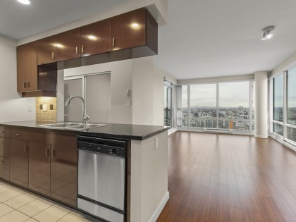 Photo 10 at 3805 - 1033 Marinaside Crescent, Yaletown, Vancouver West