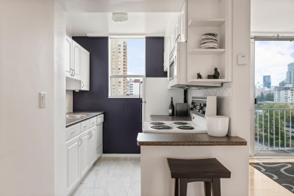 Photo 10 at 906 - 1250 Burnaby Street, West End VW, Vancouver West