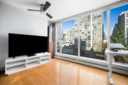 Photo 2 at 702 - 1008 Cambie Street, Yaletown, Vancouver West