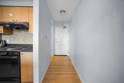 Photo 15 at 702 - 1008 Cambie Street, Yaletown, Vancouver West