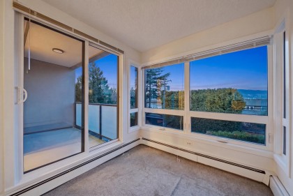 Photo 6 at 207 - 3663 W 16 Avenue, Point Grey, Vancouver West