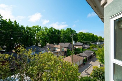 Photo 6 at 420 - 3440 W Broadway, Kitsilano, Vancouver West