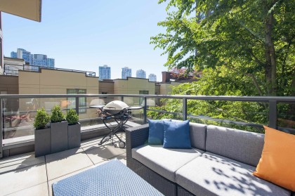 Photo 4 at 307 - 1001 Homer Street, Yaletown, Vancouver West