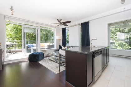 Photo 8 at 307 - 1001 Homer Street, Yaletown, Vancouver West