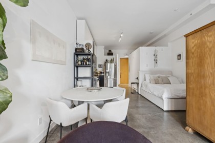 Photo 7 at 10 - 2156 W 12th Avenue, Kitsilano, Vancouver West