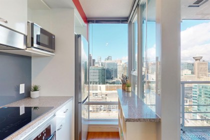 Photo 10 at 3101 - 668 Citadel Parade, Downtown VW, Vancouver West