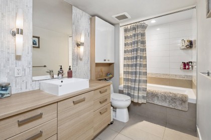 Photo 13 at 220 - 1783 Manitoba Street, False Creek, Vancouver West