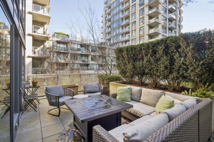 Photo 18 at 220 - 1783 Manitoba Street, False Creek, Vancouver West