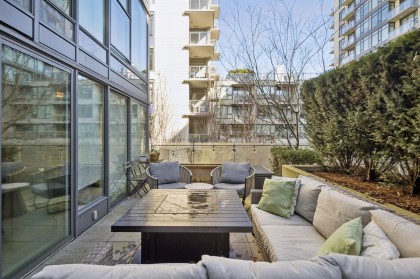 Photo 19 at 220 - 1783 Manitoba Street, False Creek, Vancouver West