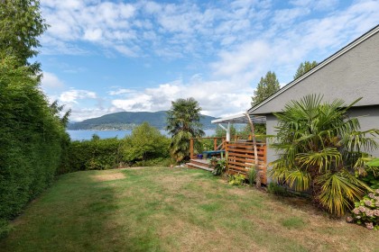 Photo 5 at 7195 Rockland Wynd, Whytecliff, West Vancouver