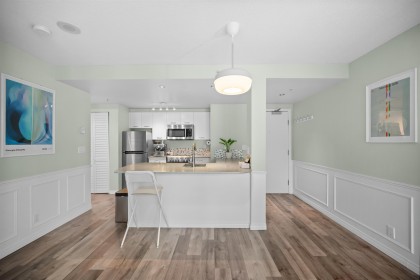 Photo 6 at 1001 - 1331 W Georgia Street, Coal Harbour, Vancouver West